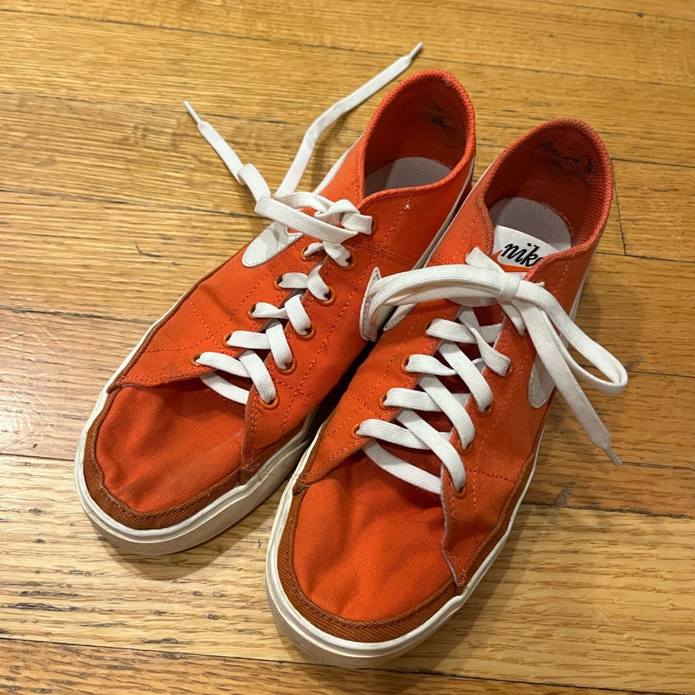Nike Orange White Low-Top Sneakers